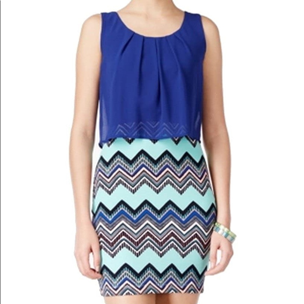 Emerald Sundae Blue Chevron Mini Dress